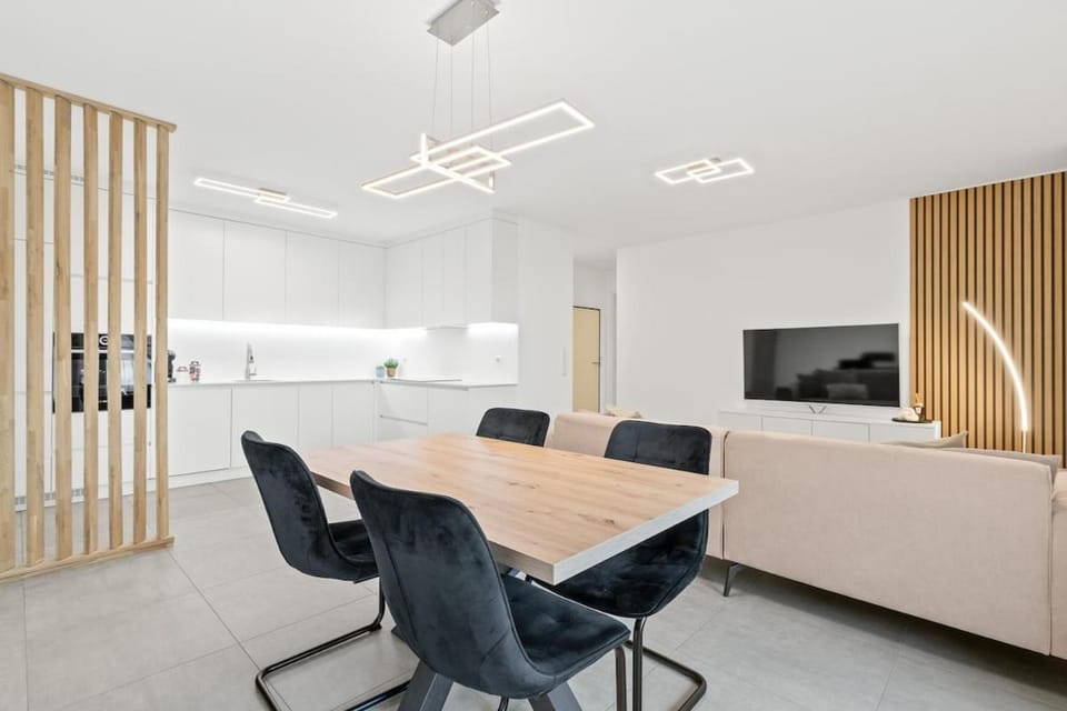 1 Bedroom Apartment - 5 Min Walk to Train Station Apartment in Luxembourg District, Luxembourg