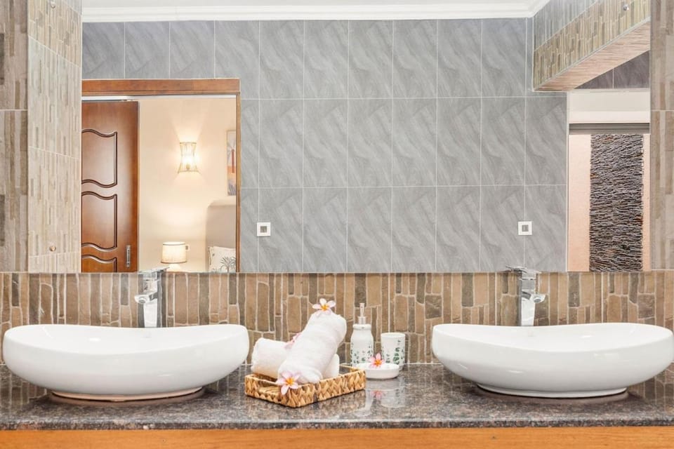 Villa Florence - Luxury 4 x Ensuite BDR Villa - Private Pool - Grand Bay Villa in Grand Baie