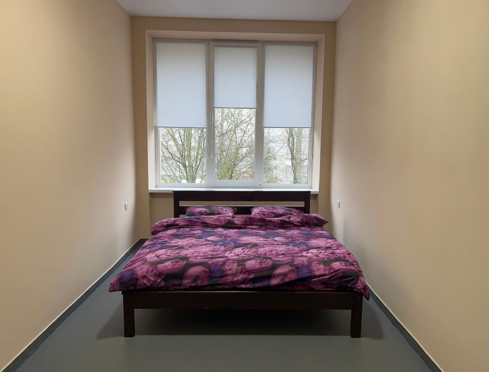 Bed, Photo of the whole room, air conditioner