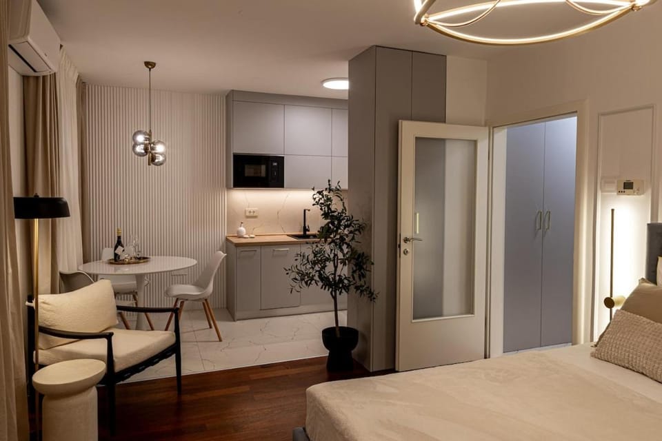 Lakeview Retreat - Jarun, Free Parking, Lux design Apartment in City of Zagreb