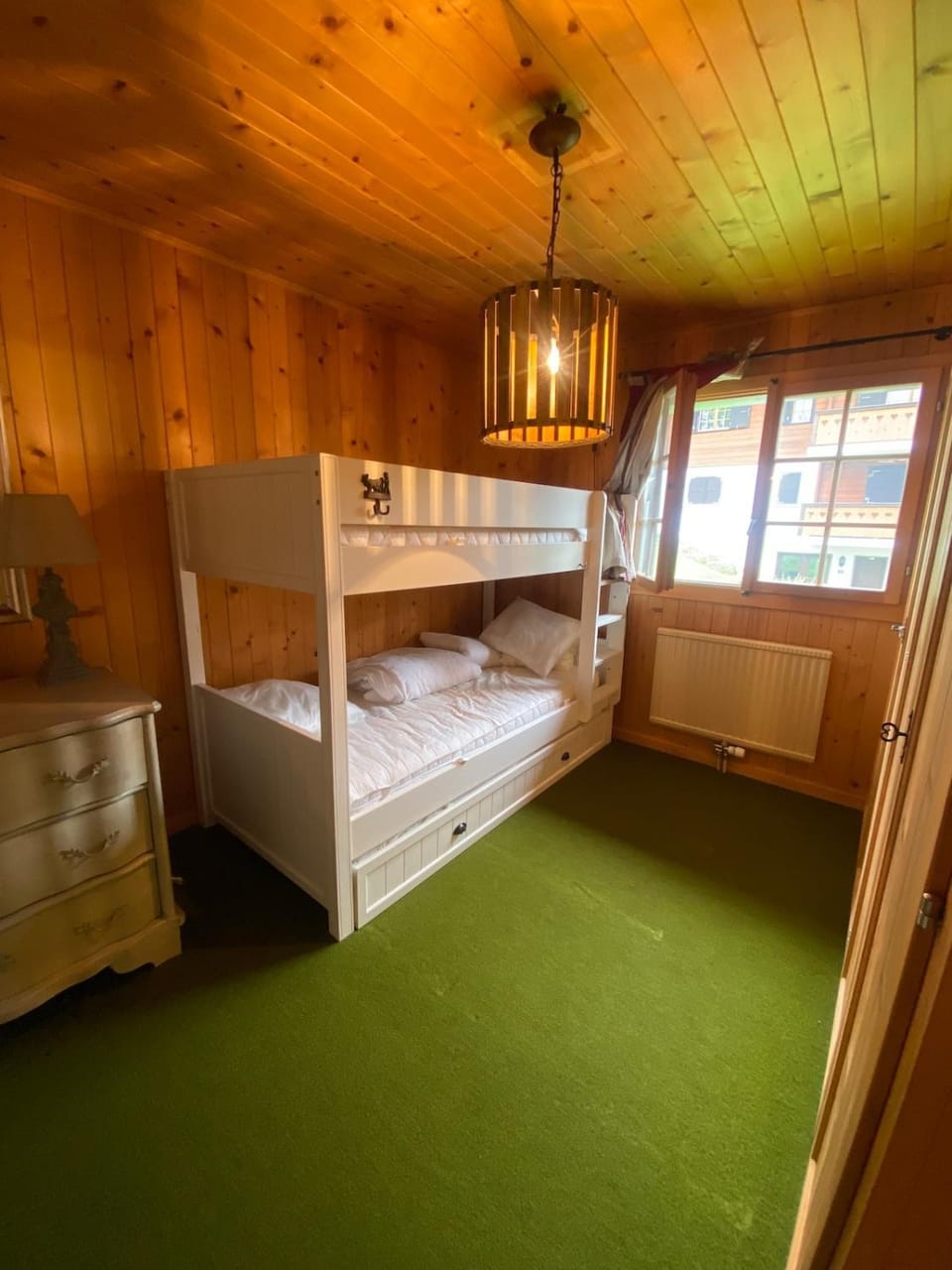 2 bedroom apartment close to ski lifts and amenities Apartment in Ollon