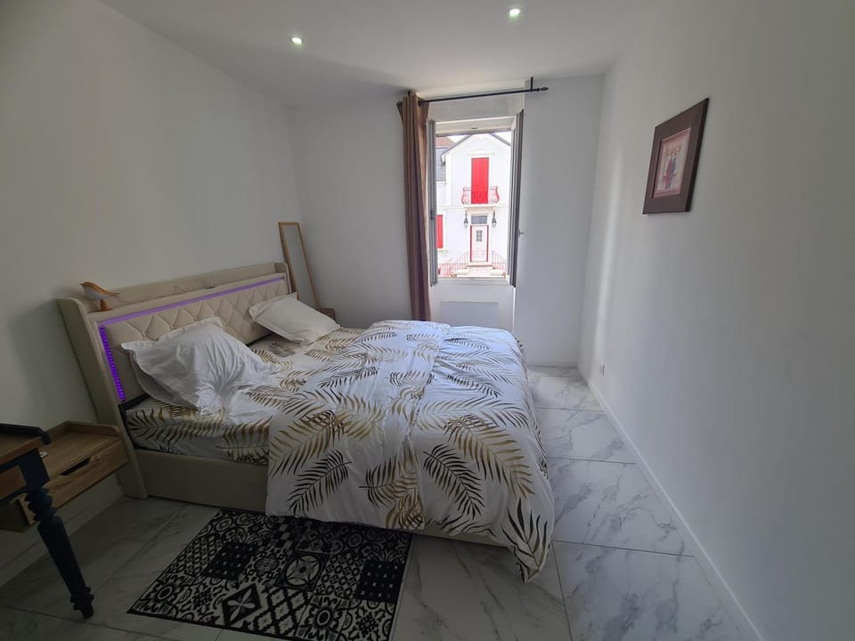 Rive gauche Rive droite Appartements Cosy très bien situés Apartment in Bourgogne-Franche-Comté