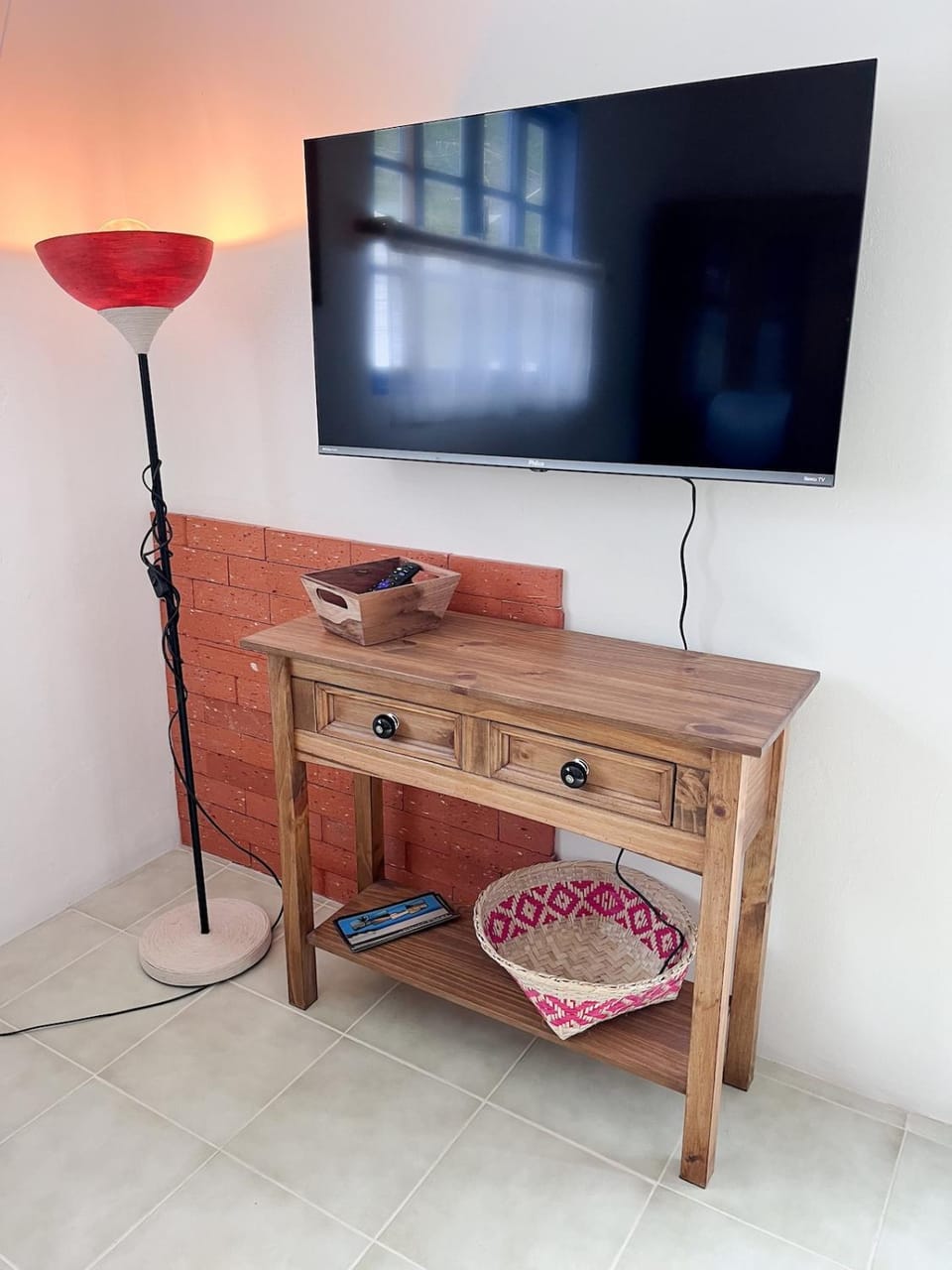 Communal lounge/ TV room, TV and multimedia