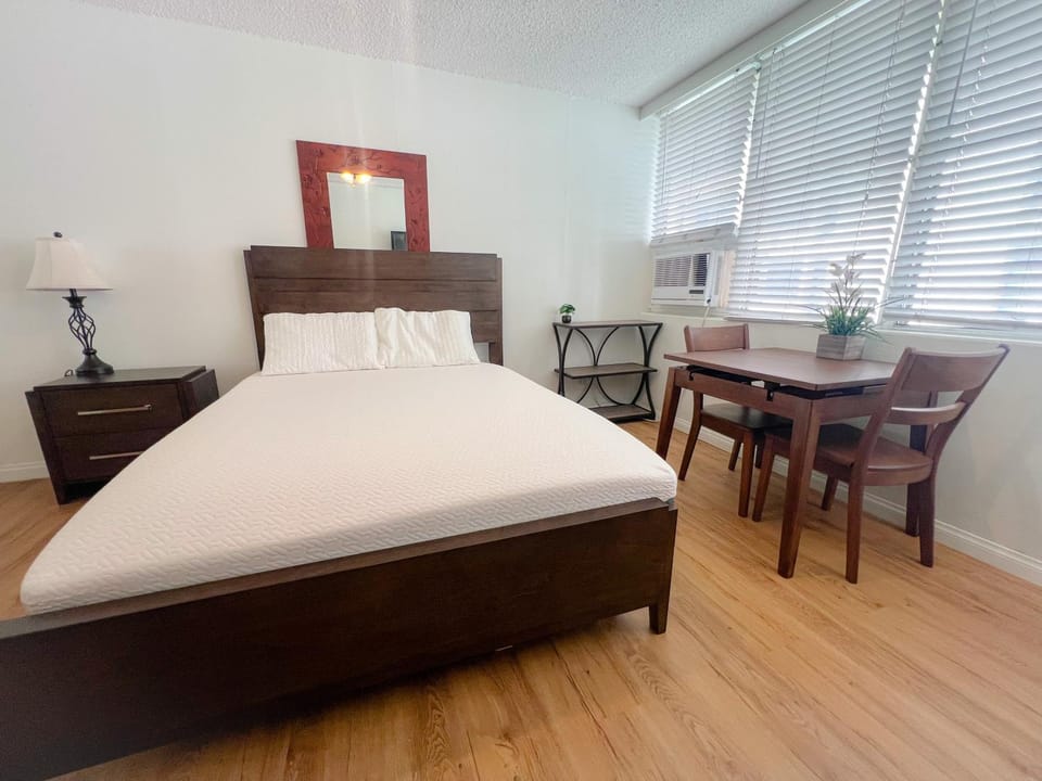 Aloha Waikiki Studio Ainahau Gardens Apartment in Honolulu