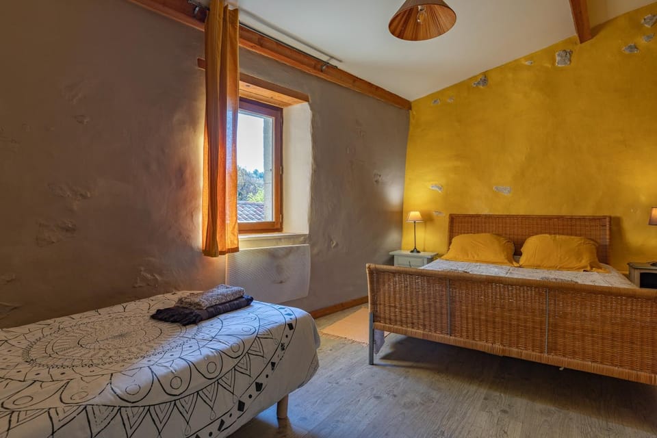 Property building, Living room, Bedroom