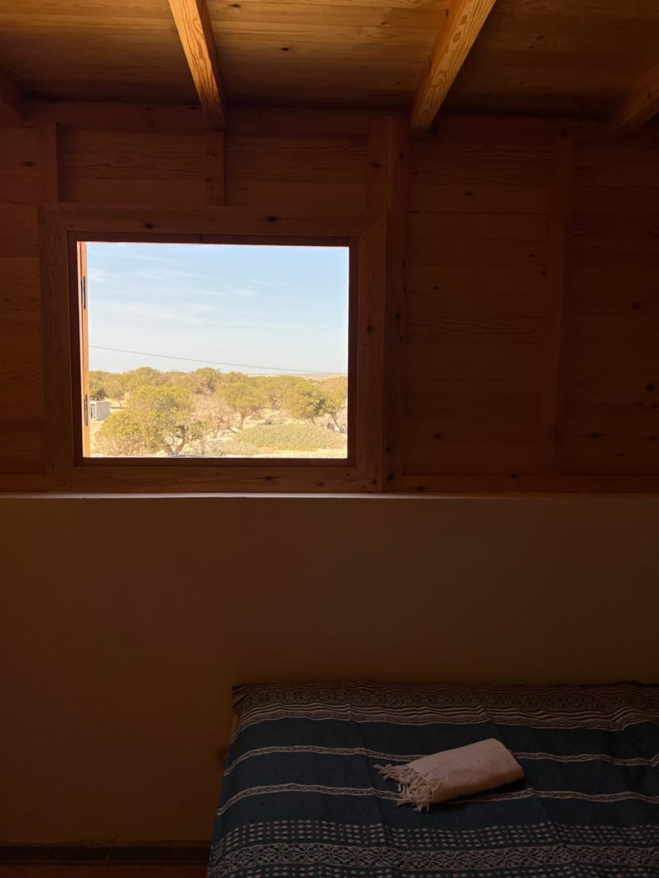 Bed, Natural landscape, View (from property/room), Bedroom, towels