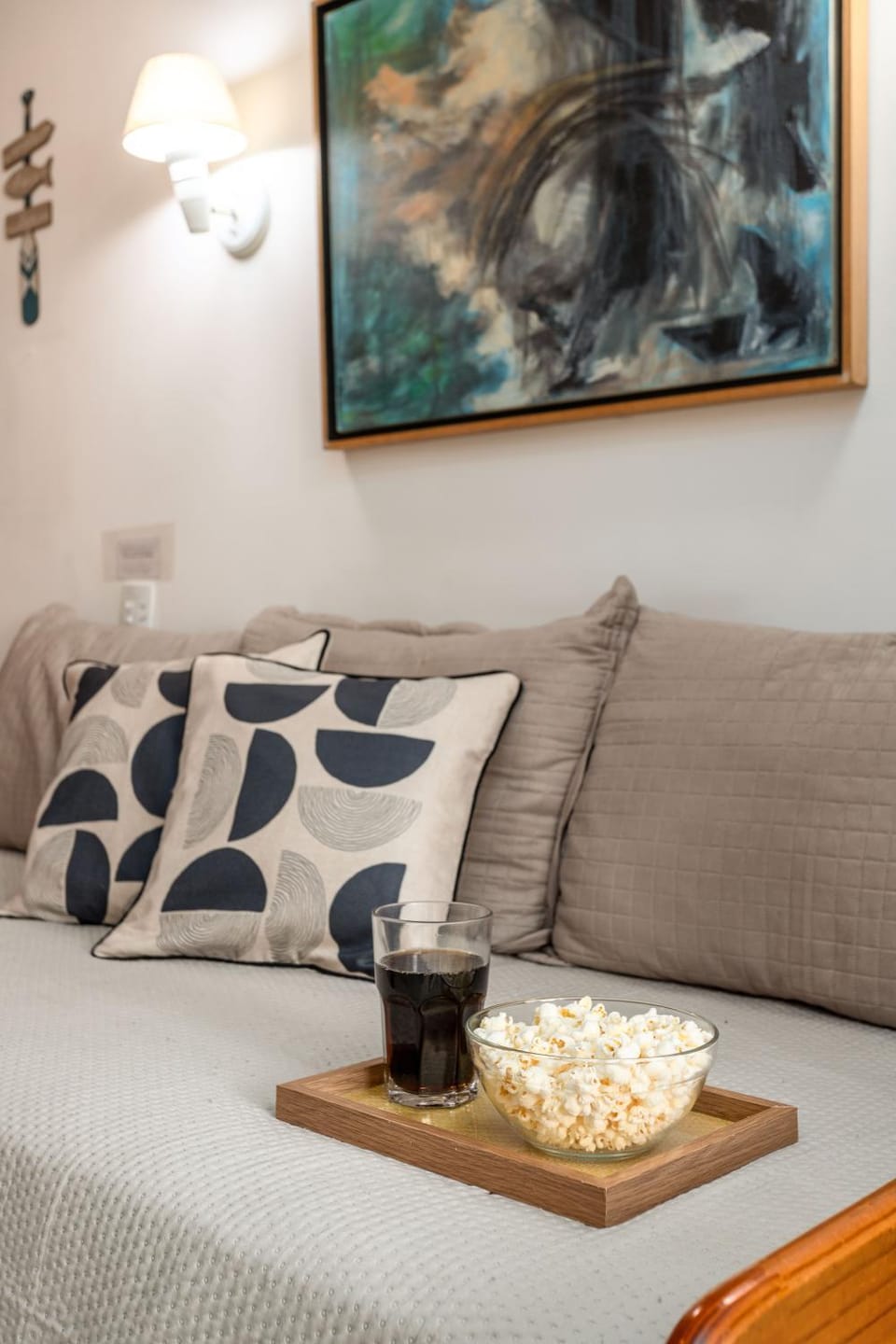 Bed, Living room, Photo of the whole room, Bedroom