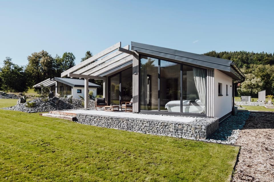 Property building, Natural landscape, Garden, Balcony/Terrace, Garden view
