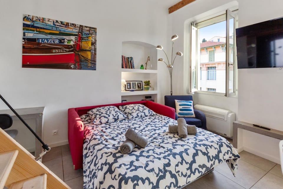 Le Garibaldi - City centre - Bright - AC Apartment in Nice