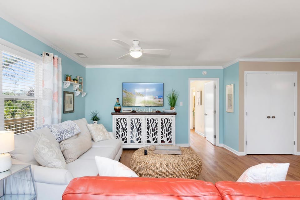 Bikini Bottom by Emerald Isle Realty House in Emerald Isle