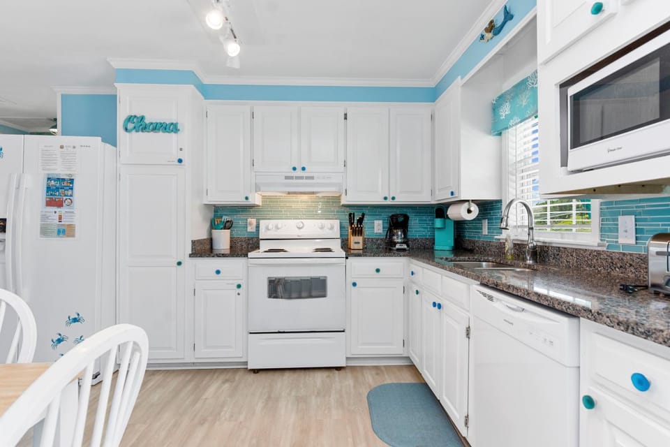 Shady Shack West by Emerald Isle Realty House in Emerald Isle