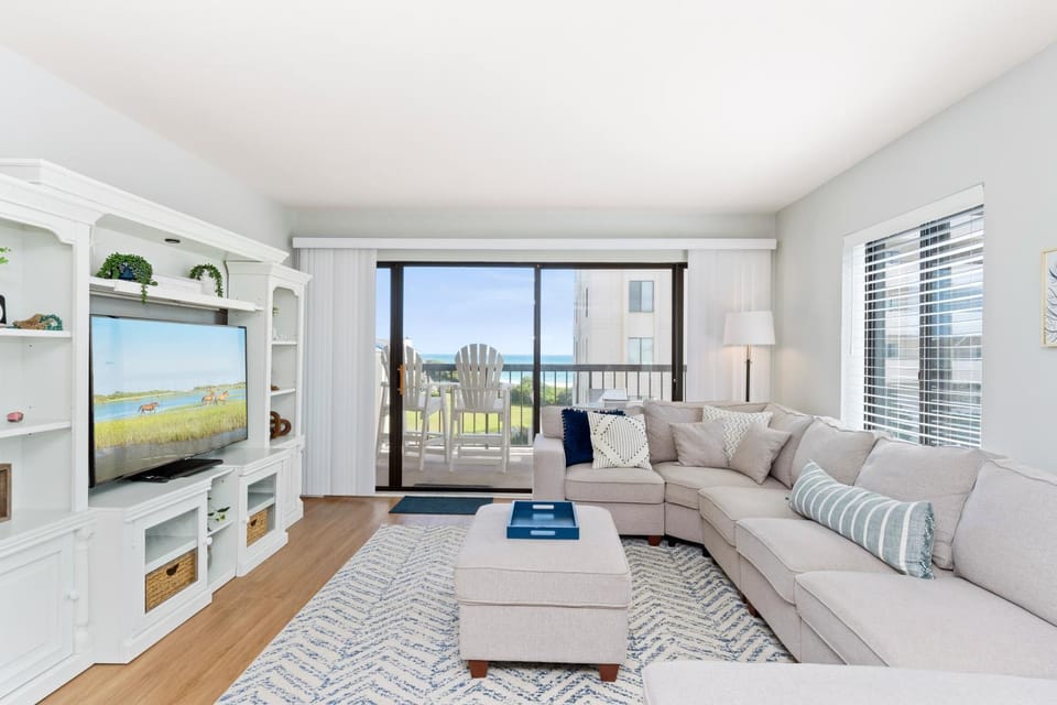 Sound of the Sea 216 W by Emerald Isle Realty Apartment in Emerald Isle