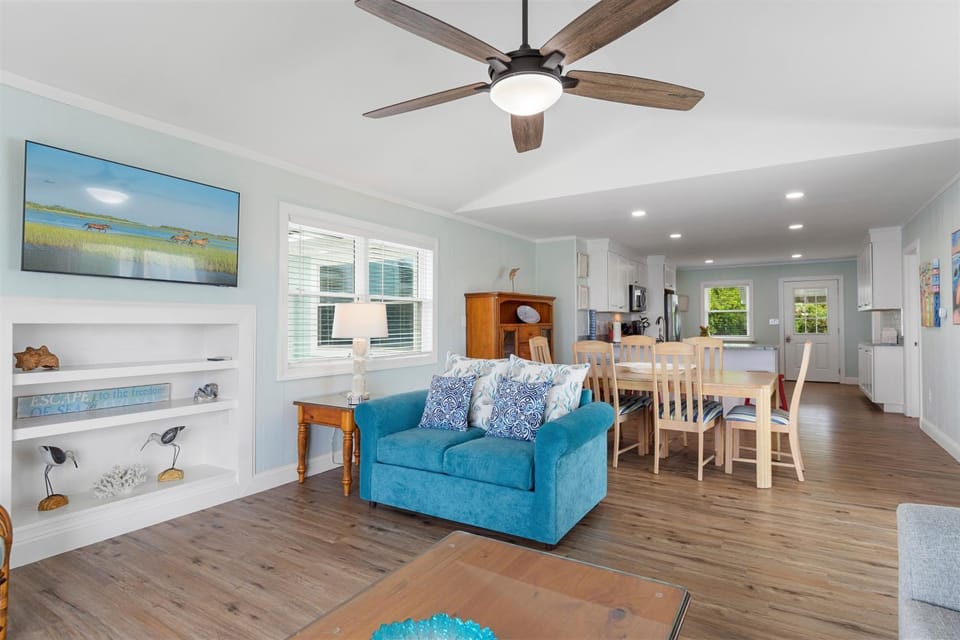 Summer Breeze East by Emerald Isle Realty House in Emerald Isle