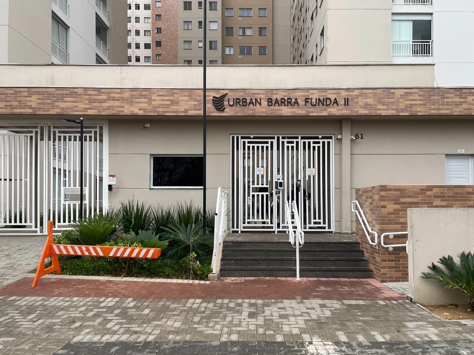 Property building, Facade/entrance, Day