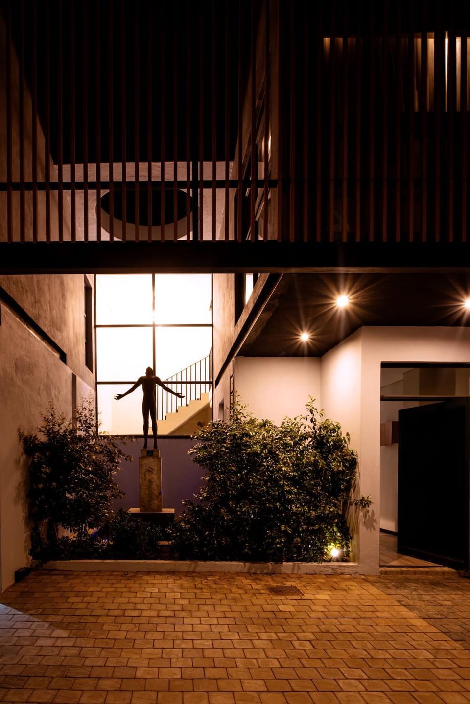 Property building, Facade/entrance, Night