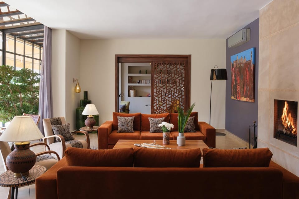 Communal lounge/ TV room, Living room