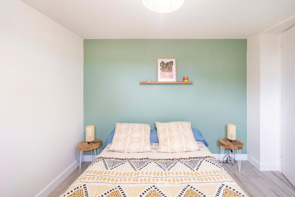 Living room, Bedroom