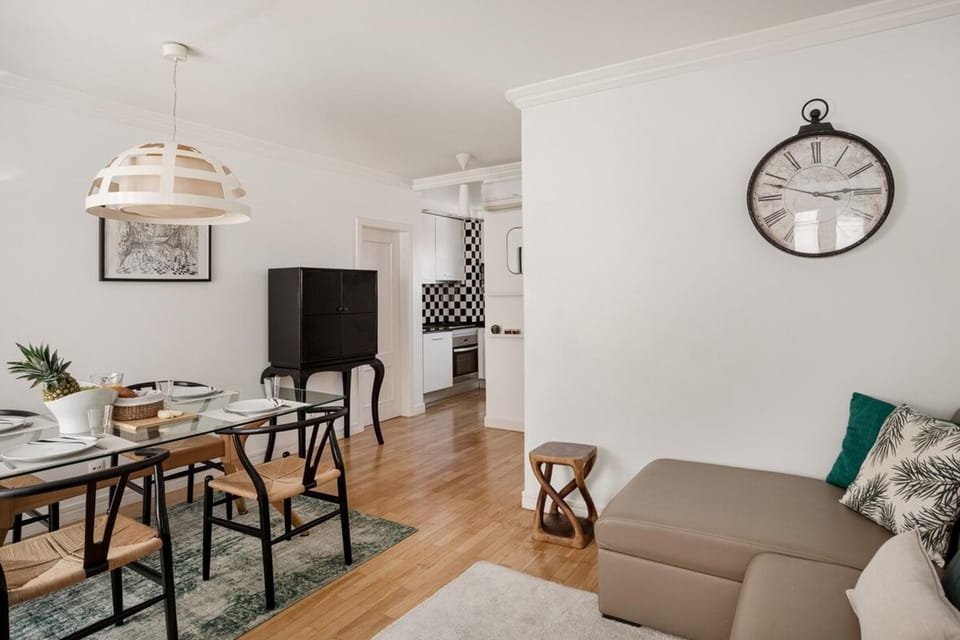 Lisbon Exclusive | Bairro Alto Feel Apartment in Lisbon