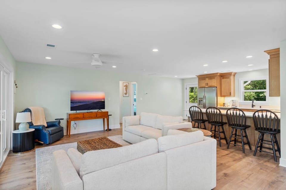 High Tide Hideaway by Emerald Isle Realty House in Emerald Isle