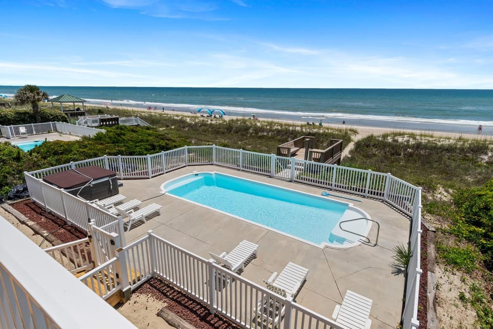 Loving Life East by Emerald Isle Realty House in Emerald Isle