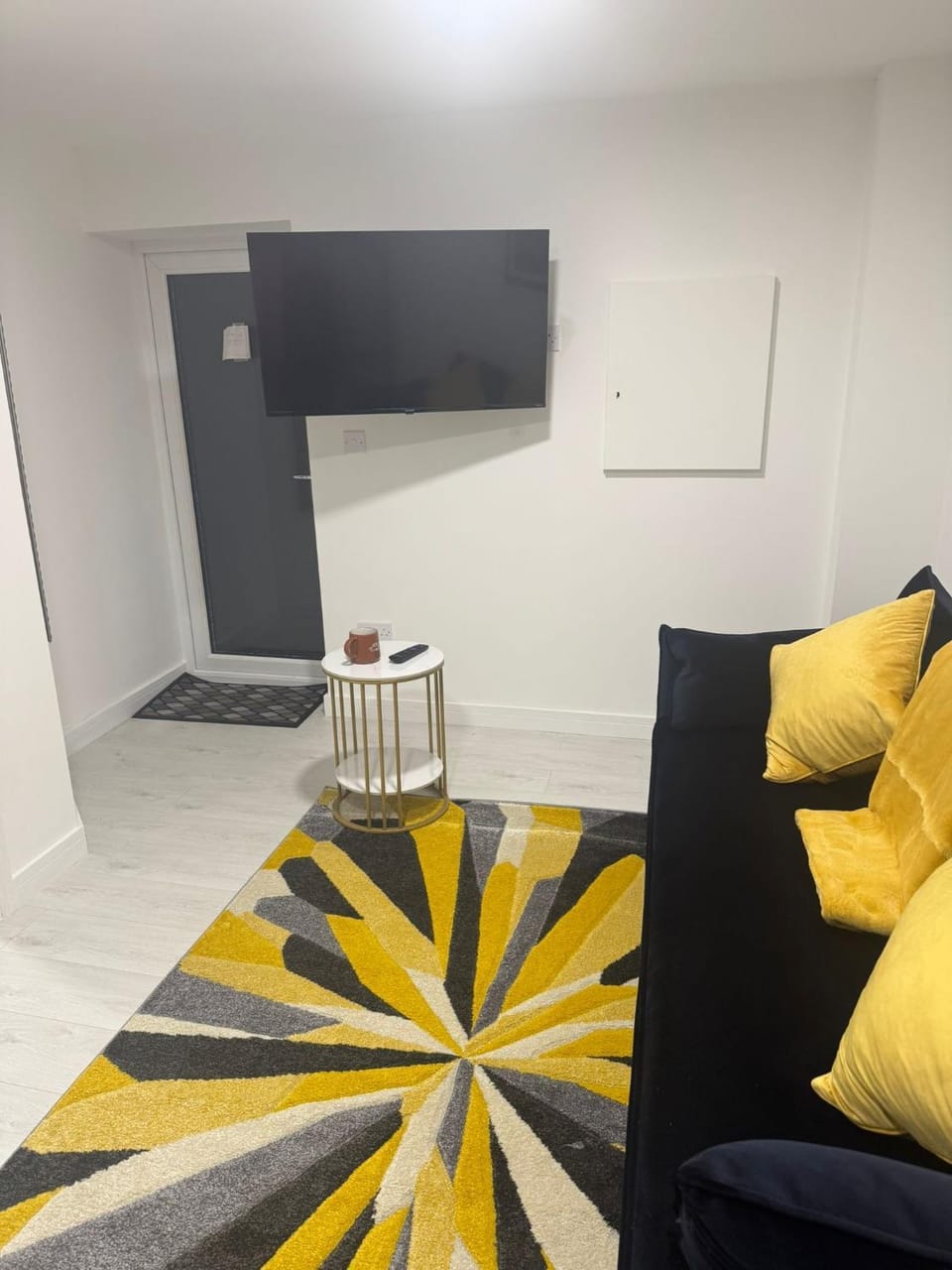 Cozy Lodge Apartment in Rochester