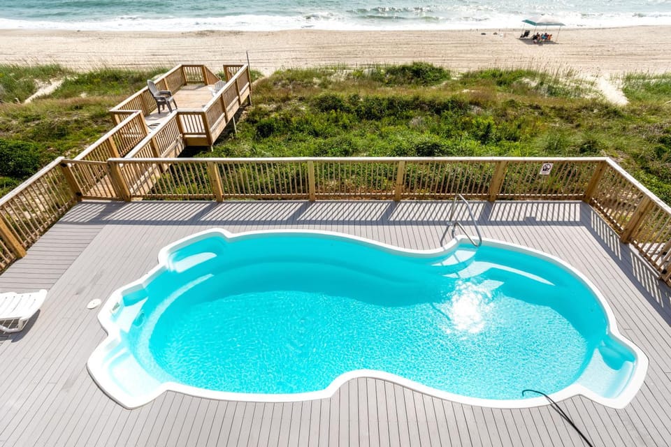Luxury Sands by Emerald Isle Realty House in Emerald Isle