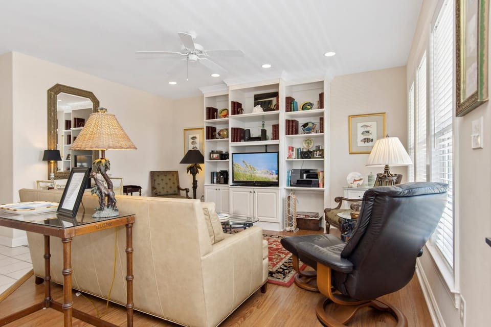 Ocean Club I-202 by Emerald Isle Realty Apartment in Indian Beach