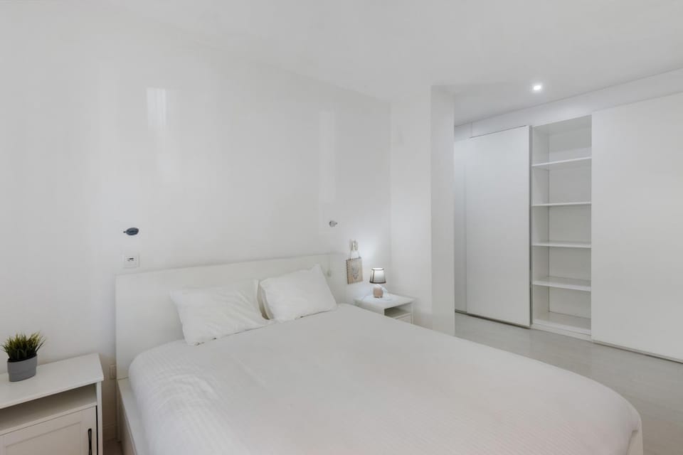 Living room, Bedroom