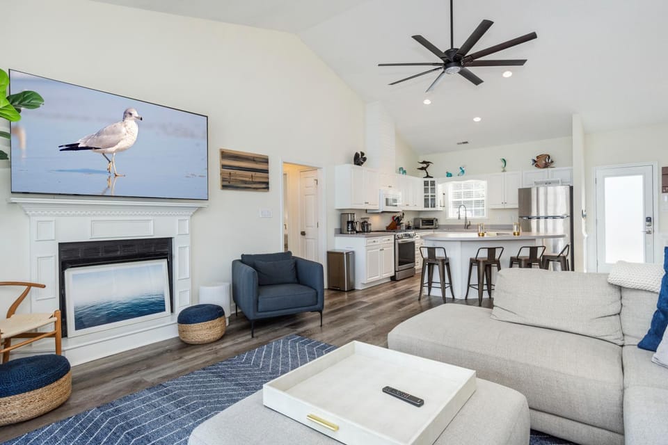The Emerald Belle by Emerald Isle Realty House in Emerald Isle