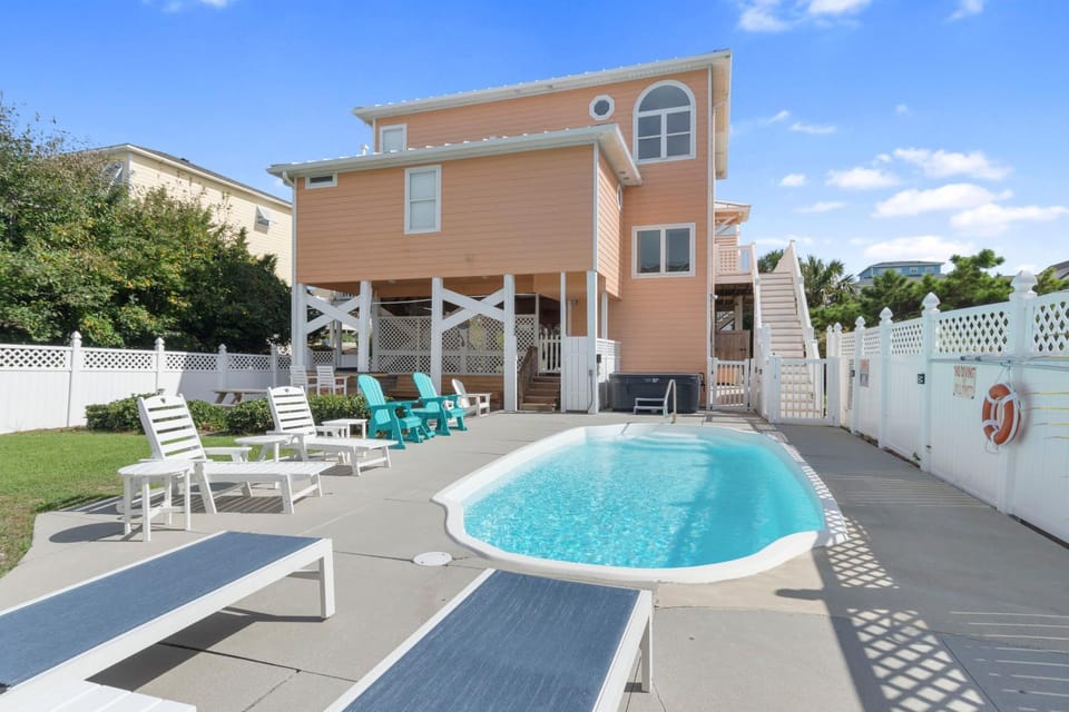 Wahoo Waves by Emerald Isle Realty House in Emerald Isle