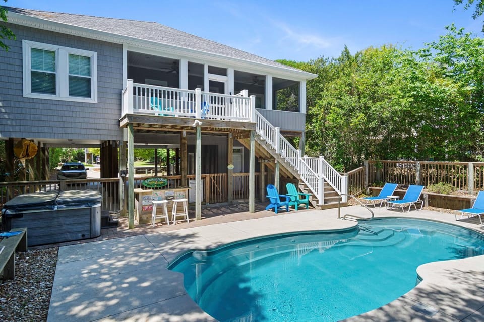 Bogue Banker by Emerald Isle Realty House in Emerald Isle