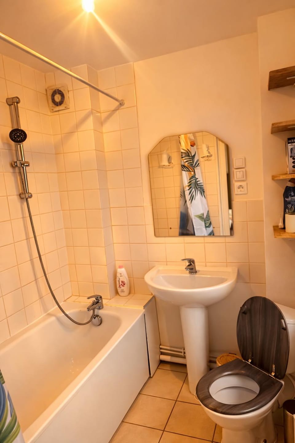 Centre Proche vieille ville et remparts-Appartement 50m2 Apartment in Hauts-de-France