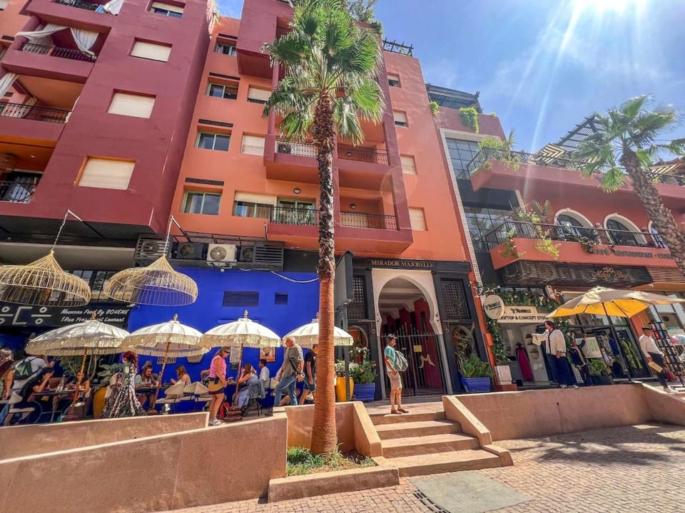 Gueliz 3BR 3BA Duplex Pool & Balcony Majorelle Apartment in Marrakesh
