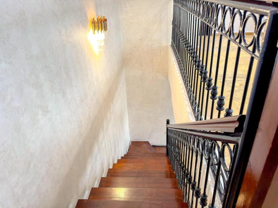 Gueliz 3BR 3BA Duplex Pool & Balcony Majorelle Apartment in Marrakesh