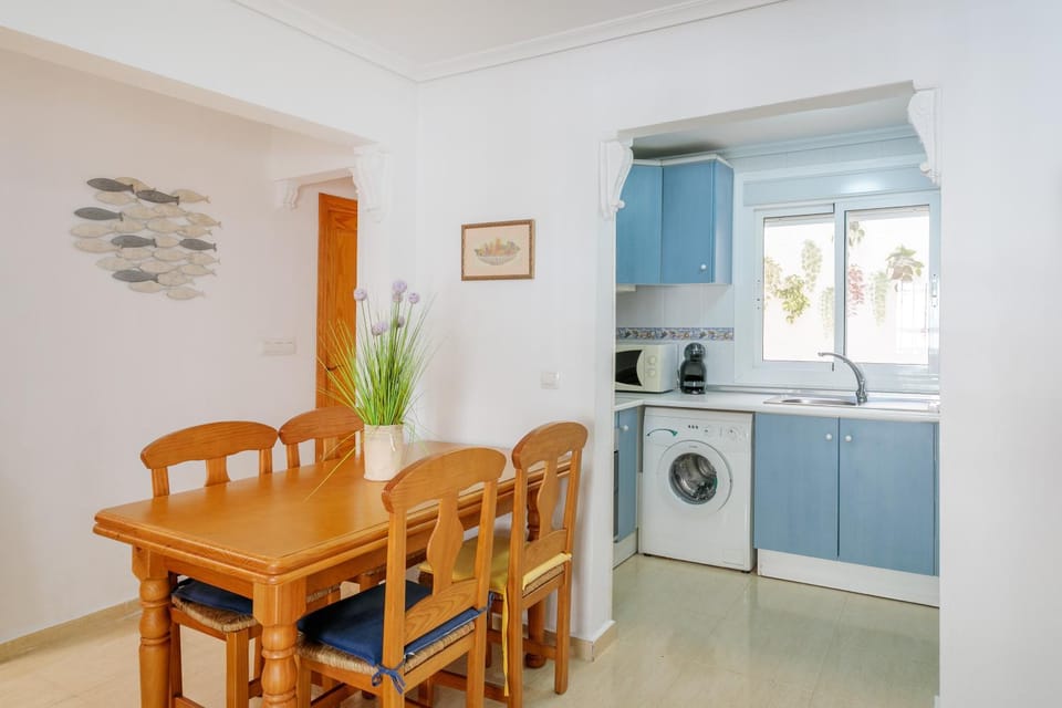 Kitchen or kitchenette, Living room, kitchen