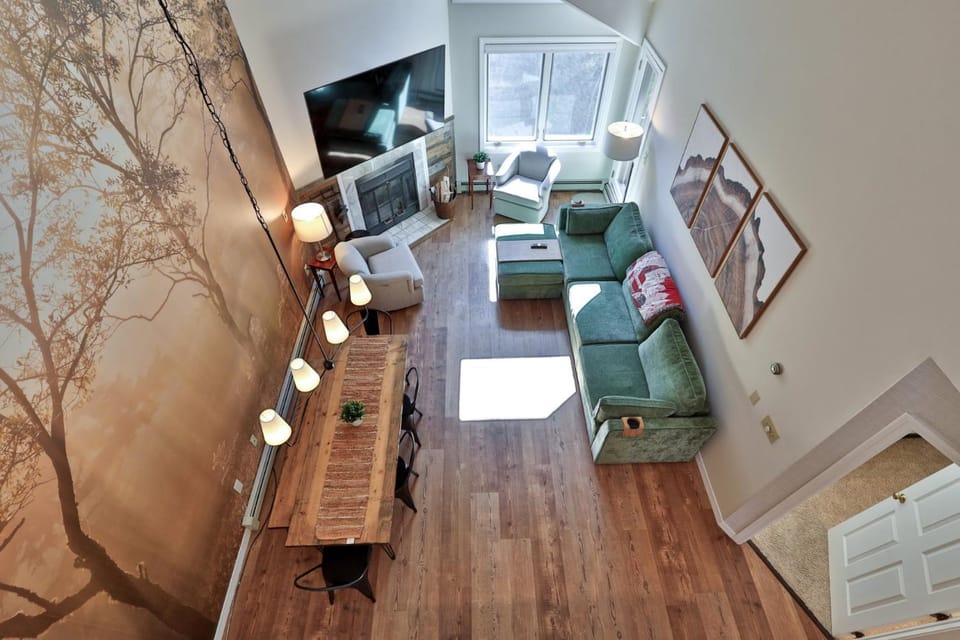 Trailside Loft at Pico - Ski-In, Out Condo with Loft & 2BR - Steps to Lift House in Mendon