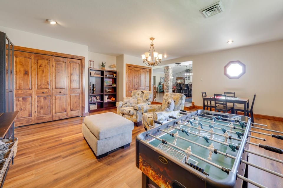 Loveland Peaks Retreat: Family Home 3 Mi to Dtwn! House in Loveland