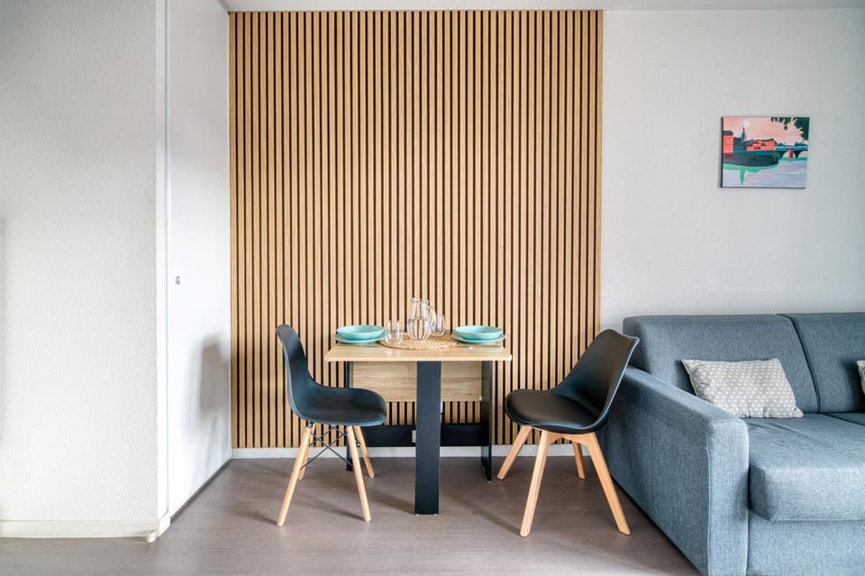 Living room, Dining area, heating, internet