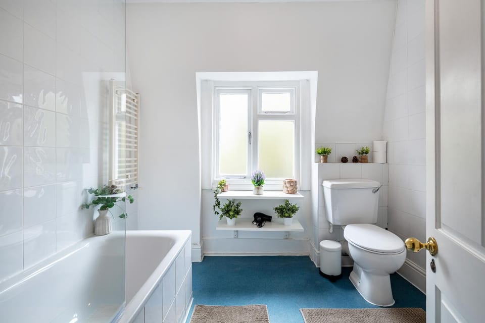 Bathroom, Bath
