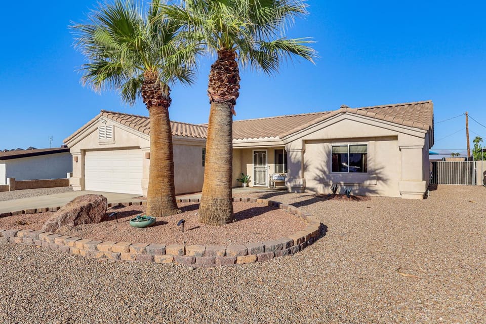 Pool, Games & Views! Lake Havasu City Family Home House in Lake Havasu City