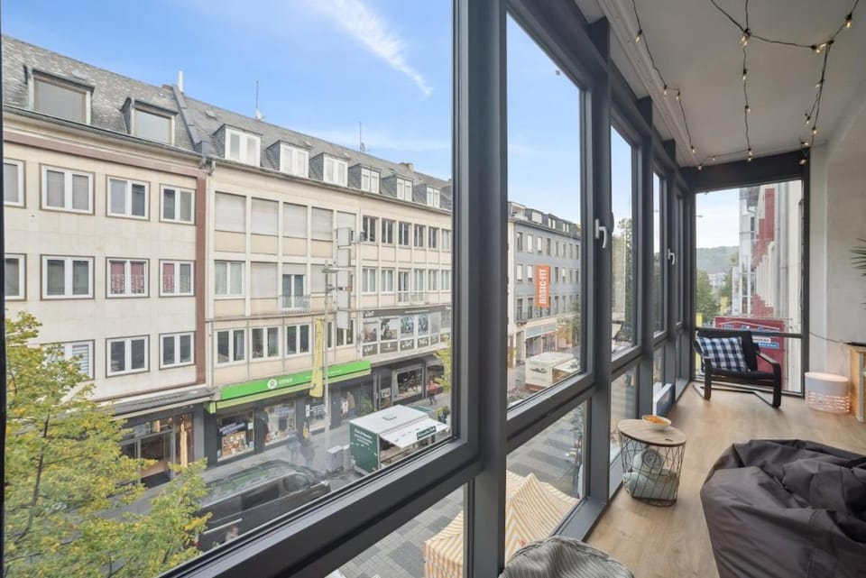 Koblenz-City am Schloss - 10 Gäste - ZachaStay Apartment in Koblenz