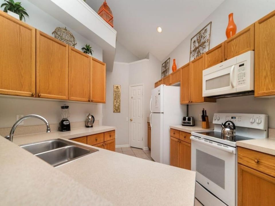 Private Pool Retreat Near Disney | Sleeps 12 Villa in Four Corners