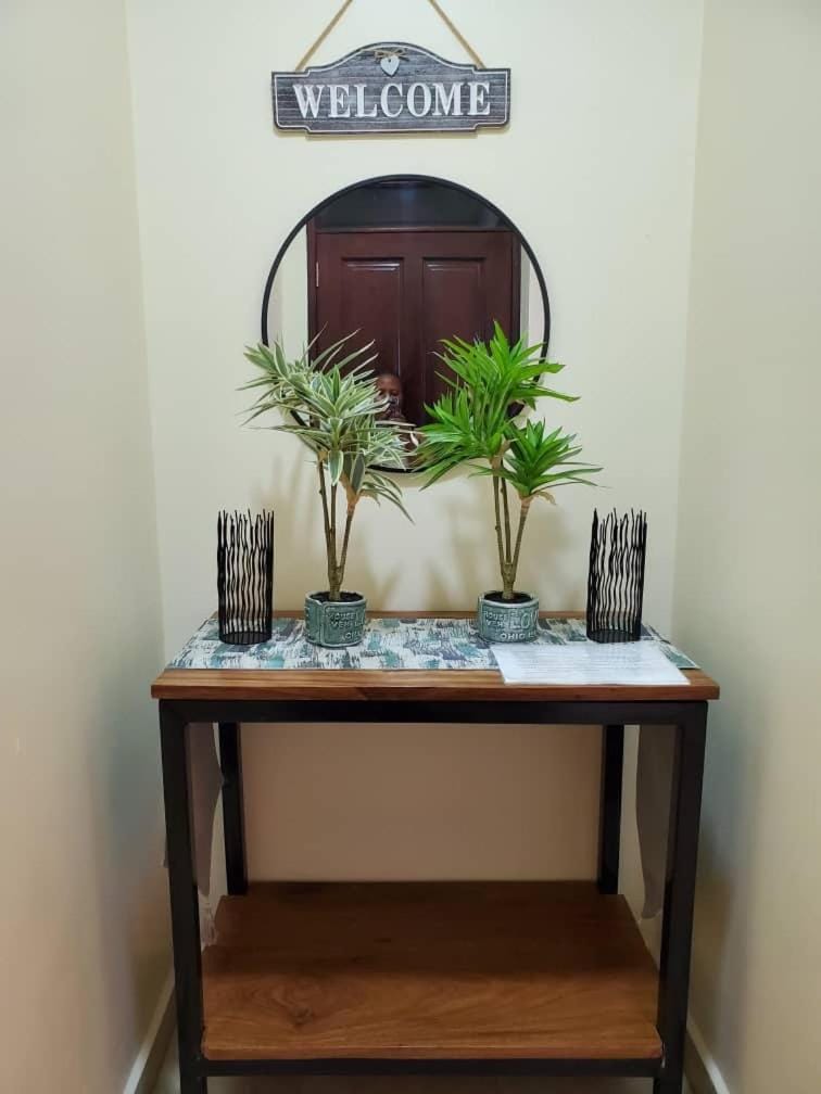 Pearl's and Olive's Apartment in Kampala