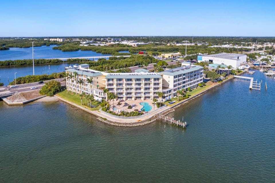 Property building, Natural landscape, Bird's eye view