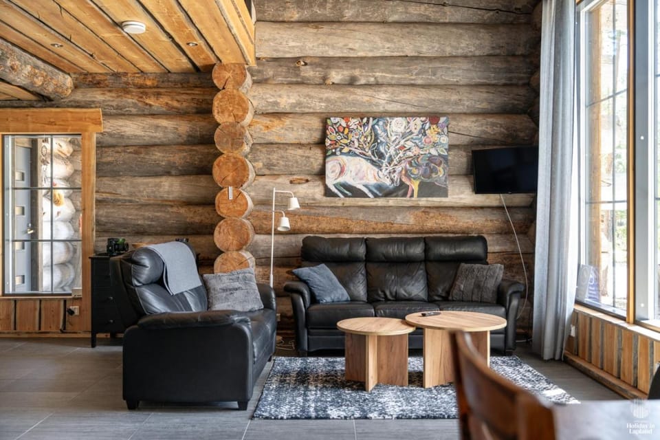 Communal lounge/ TV room, TV and multimedia, Living room