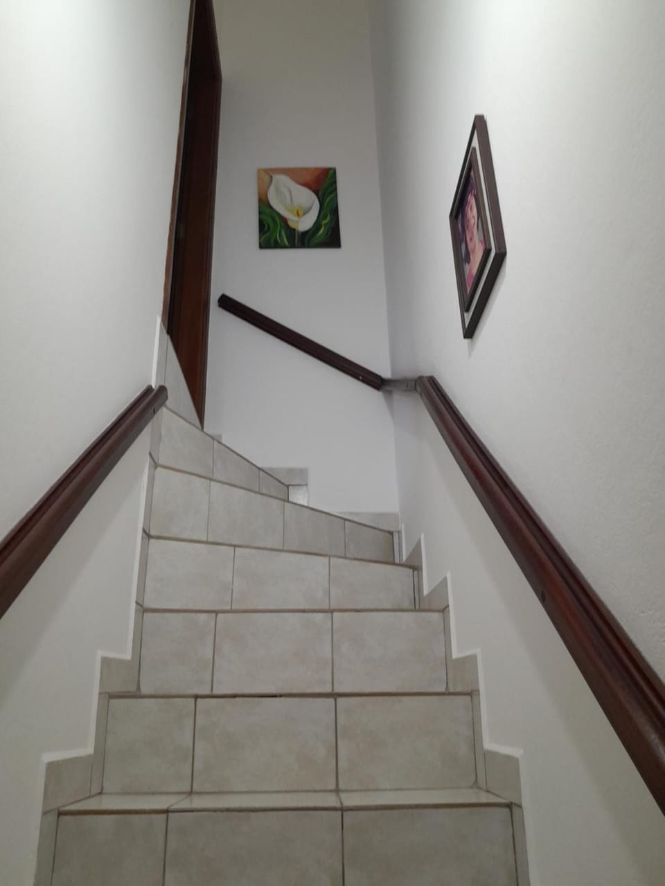 Suíte em casa compartilhada a poucos metros da praia Vacation rental in São Sebastião