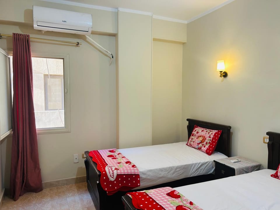 شقة بفيلا مميزه بالتجمع بالقرب من المطار Apartment in New Cairo City