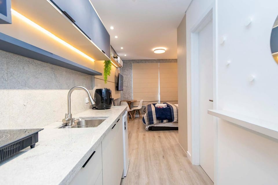 Studio Completo para 3 pessoas com A/C - EIX0302 Apartment in Curitiba