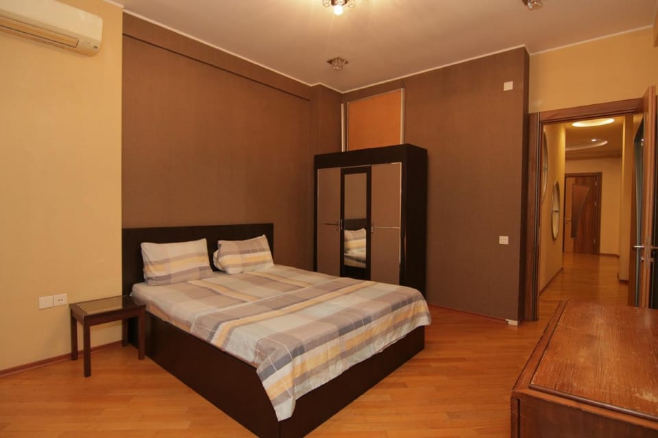 Apartment in new building with 3 bedrooms Apartment in Baku