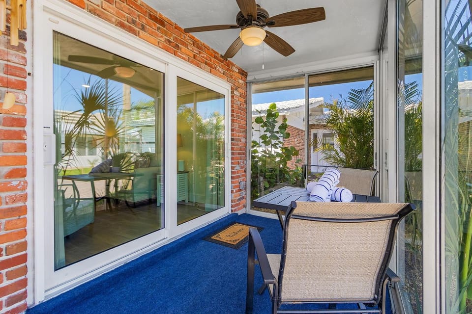 Double Your Beachside Fun - Aloha Kai #34 & #55 - Roelens House in Siesta Beach